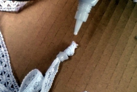 Easy Lace Bookmark - glue to secure