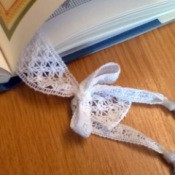 Easy Lace Bookmark - bookmark in book