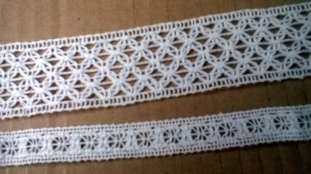 Easy Lace Bookmark - two widths of lace