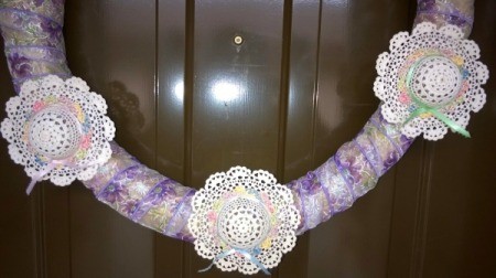 Mini Hat Spring Wreath - close up of bottom of wreath