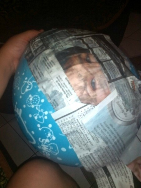 DIY Piñata - more gluing