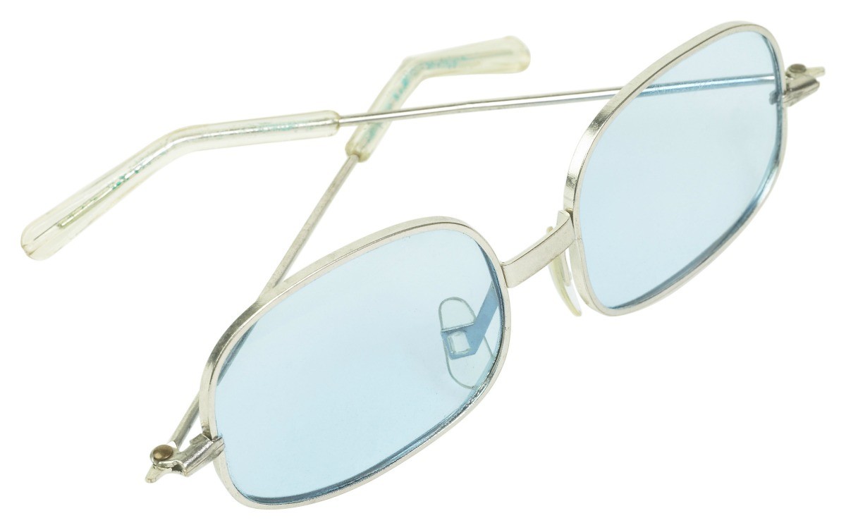 Tinting Eyeglasses at Home? | ThriftyFun