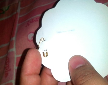 DIY Award Ribbons - insert a tiny safety pin