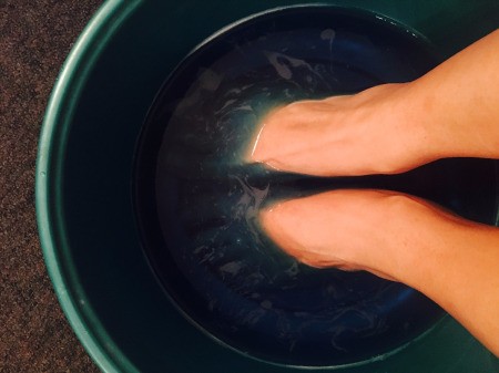 A foot bath made from mouthwash and vinegar.