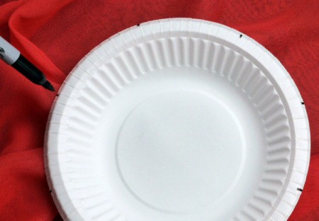 Paper Plate Flower - making 4 more marks for a total of 8