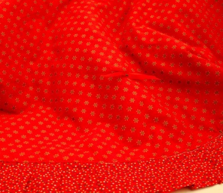 Red Christmas tree skirt