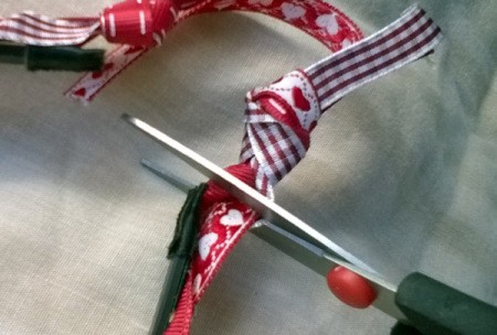 Revamp an Old Headband with Ribbon - trim ends after glueing