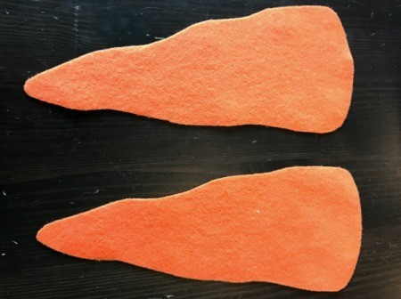 Felt Carrot Money Pocket -  you need to pieces for each pocket