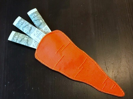 Felt Carrot Money Pocket - third view
