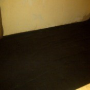 Choosing Curtain, Sheet, and Duvet Colors - very dark brown carpet