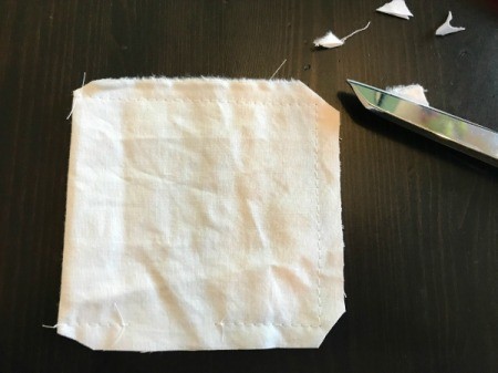 Fabric Chicken Doorstop - clip corners