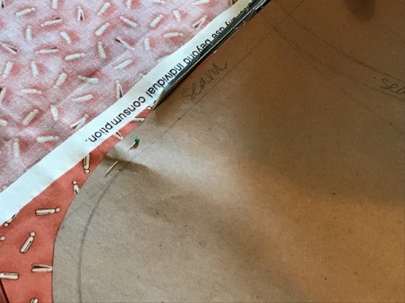 Clothespin Apron - closeup of pinned pattern