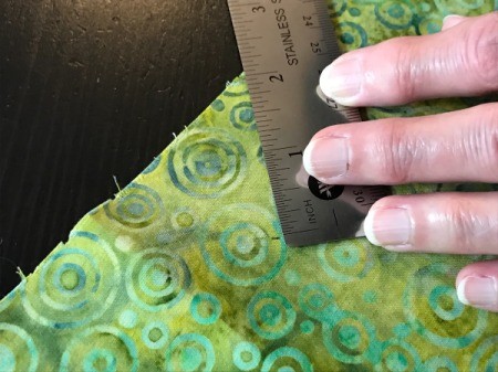 Clothespin Apron  - marking fabric for bias binding