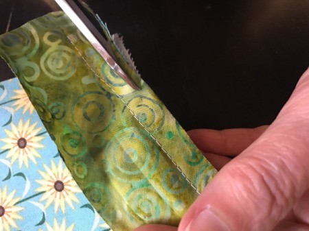 Clothespin Apron - trim off excess seam allowance