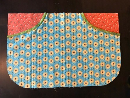 Clothespin Apron - lay and adjust the pouch so that edges match