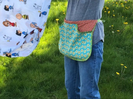 Clothespin Apron - hanging Peanuts sheets