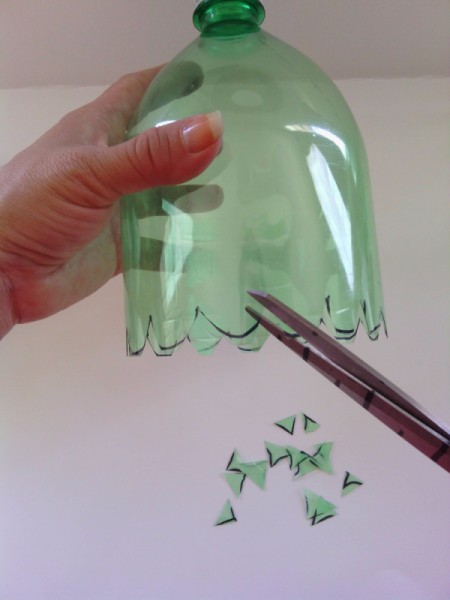 Soda Bottle Bird Feeder - trim edge