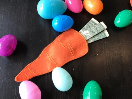 Felt Carrot Money Pocket