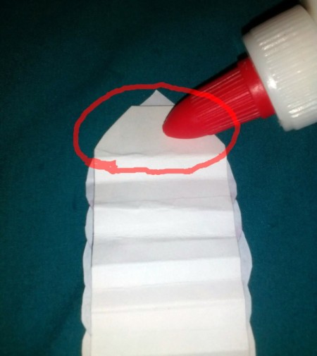 Mother's Day Surprise Greeting Card - turn over and glue the end of the strip to the back of the last heart