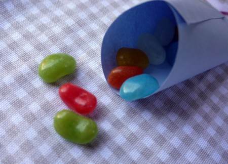 Easy Elegant Paper Party Favours - fill with candies