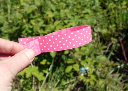 Fluttering Fish - holding fish by one part of tail