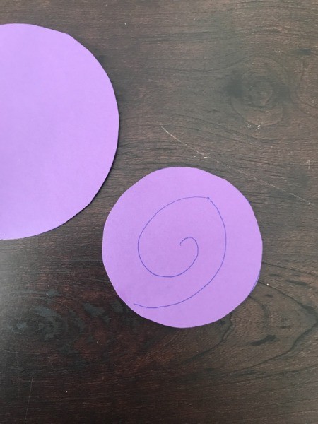 3D Flower Mother's Day Card - draw spirals on your paper circles