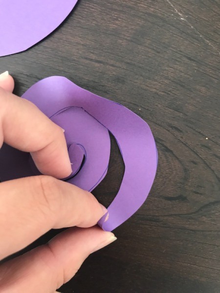 3D Flower Mother's Day Card - continue rolling