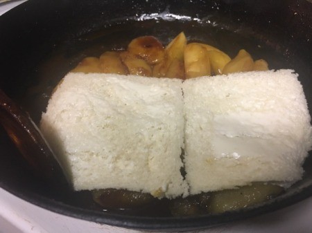 bread on apples