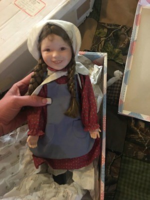 ashton drake laura ingalls doll