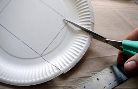 Paper Plate Cookie Gift Basket - cut along the extensions