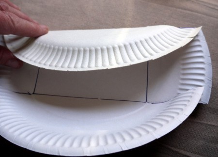 Paper Plate Cookie Gift Basket - crease along the fold