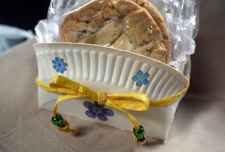 Paper Plate Cookie Gift Basket - cookie gift pack