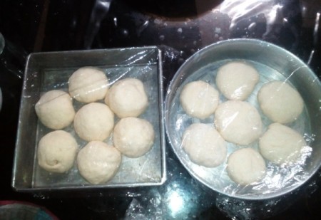 No Knead Bread balls in pans