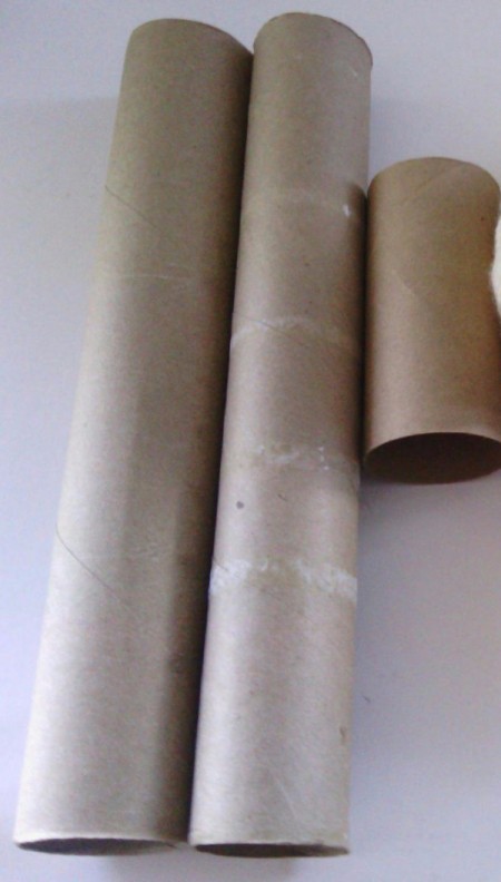 Paper Towel Rolls as Yarn Organizer