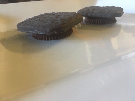 Graduation Cap Treats - top with a chocolate graham cracker