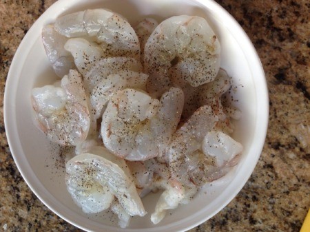 shrimp ready to cook in soup