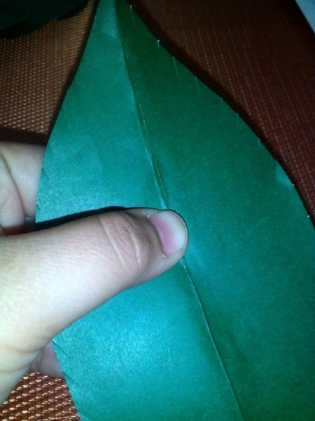 Folded Paper Leaf - pinching center fold