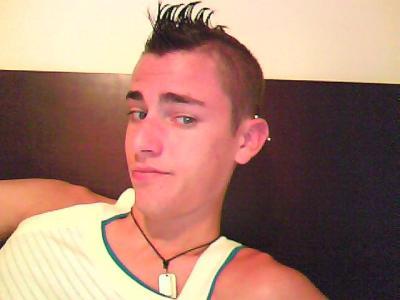 Using Glue to Make a Mohawk with Spikes