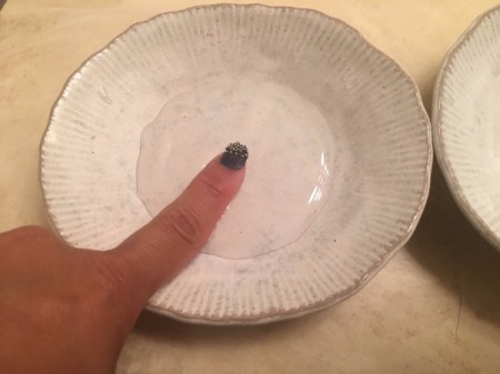 Salt for Removing Super Glue  from Fingers - dip finger in water