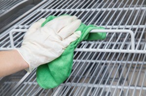 Cleaning Vinyl Clad Wire Shelves