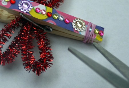 Dragonfly Fridge Magnet - once glue is dry remove the elastic band, cut if necessary