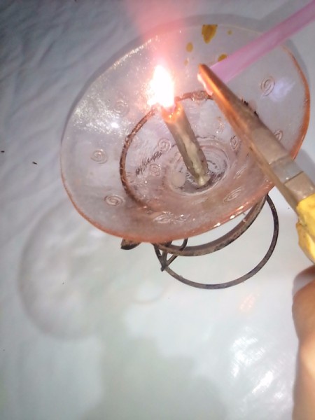 Drinking Straw as Small Travel Containers - seal by holding over a candle