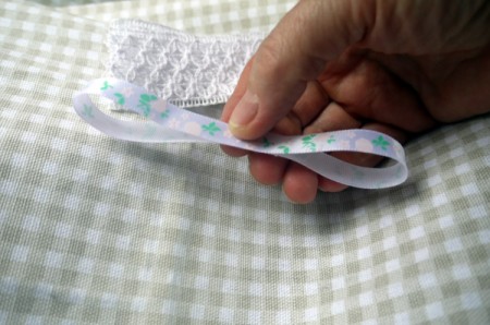 Shaggy Bow Hair Clip - glue and pinch to join at the middle of the circle