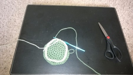 Crochet Koaster Keeper - making base for lid
