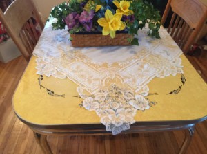 Cleaning and Polishing Vintage Formica Tabletop - yellow vintage table