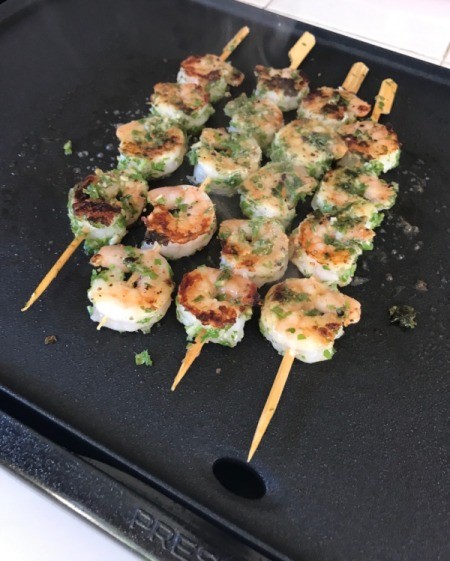 Shrimp to bake on skewers