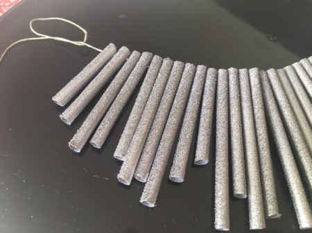 Drinking Straw Statement Necklace - make loops with double knots at the ends of the thread