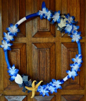 Blue Ombré Holiday Wreath - finished ombré wreath