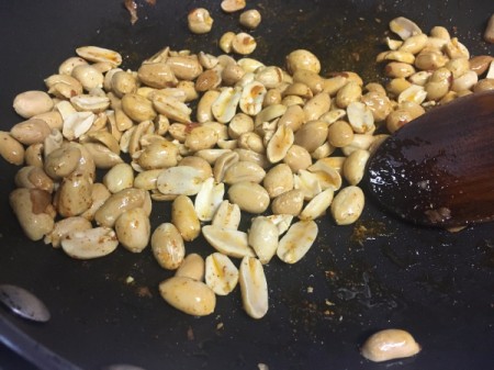 peanuts in pan