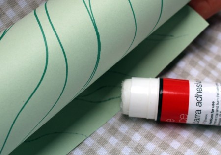 Paper Octopus - wrap paper around the tube